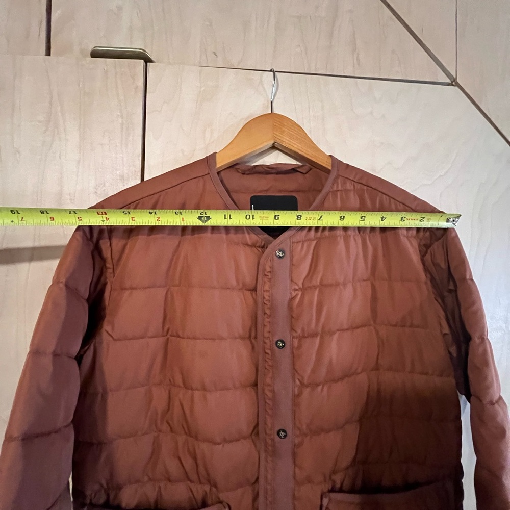Everlane Rust Puffer Jacket - Picture 3 of 4